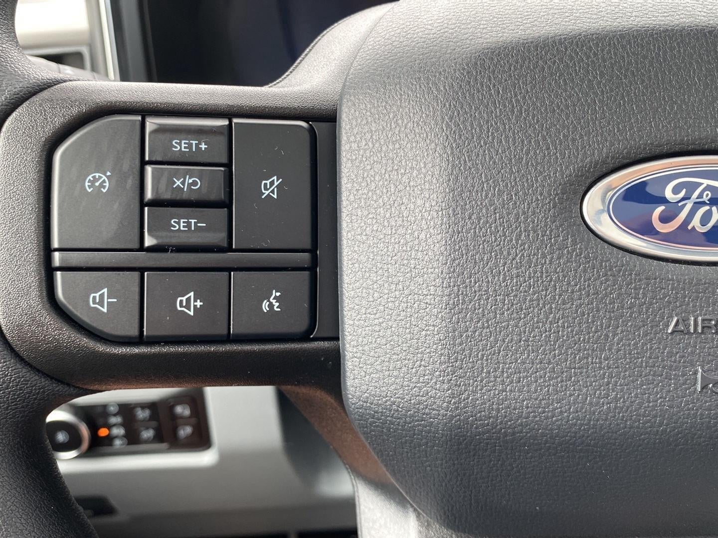 2026 Ford Super Duty F-350 XLT