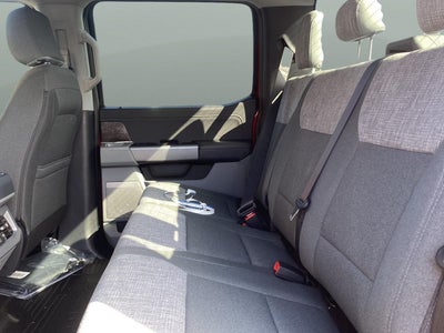 2027 Ford Super Duty F-350 XLT