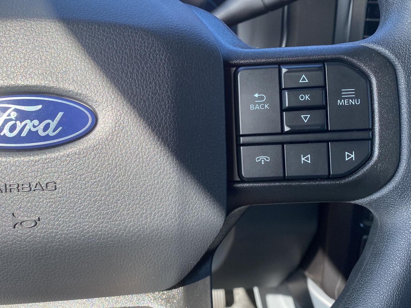 2027 Ford Super Duty F-350 XLT