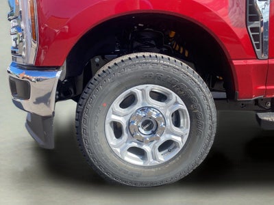 2027 Ford Super Duty F-350 XLT