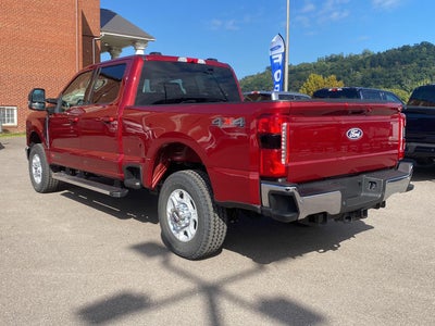 2027 Ford Super Duty F-350 XLT