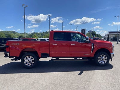 2026 Ford Super Duty F-350 SRW LARIAT