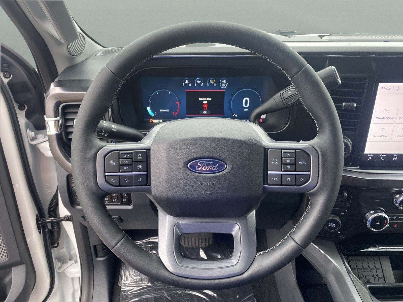 2027 Ford Super Duty F-350 DRW Lariat