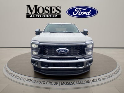 2027 Ford Super Duty F-350 DRW Lariat