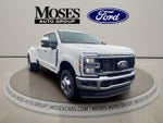 2027 Ford Super Duty F-350 DRW Lariat