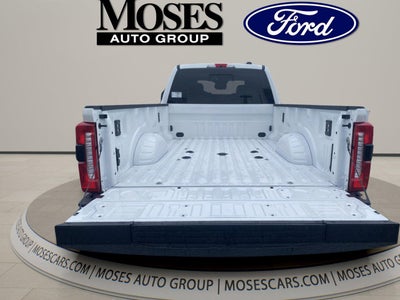 2027 Ford Super Duty F-350 DRW Lariat