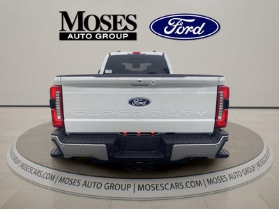 2027 Ford Super Duty F-350 DRW Lariat
