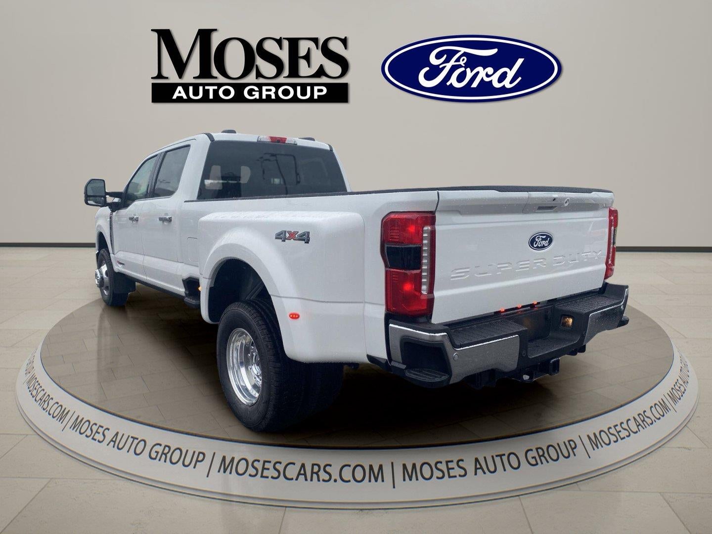 2027 Ford Super Duty F-350 DRW Lariat