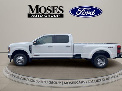 2027 Ford Super Duty F-350 DRW Lariat