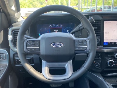 2026 Ford Super Duty F-350 DRW LARIAT