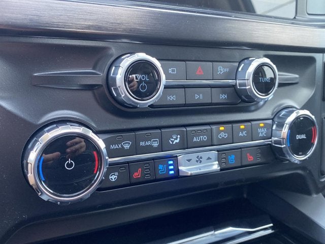 2026 Ford Super Duty F-350 DRW LARIAT