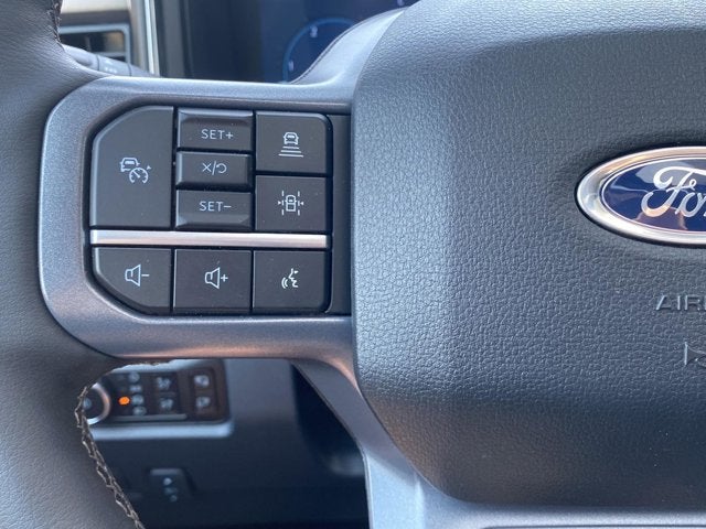 2026 Ford Super Duty F-350 DRW LARIAT