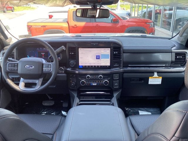 2026 Ford Super Duty F-350 DRW LARIAT