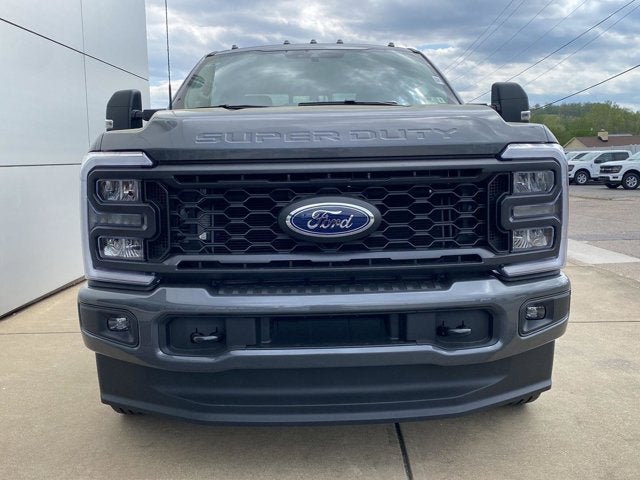2026 Ford Super Duty F-350 DRW XL