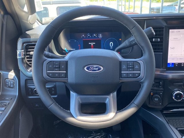 2026 Ford Super Duty F-350 DRW LARIAT