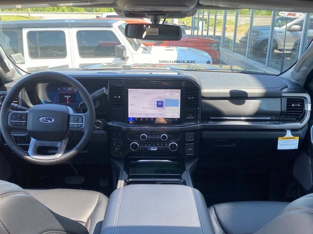 2026 Ford Super Duty F-350 DRW LARIAT