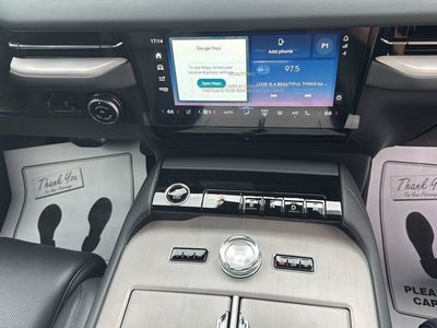 2027 Lincoln Navigator Reserve