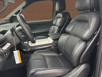 2027 Lincoln Navigator Reserve