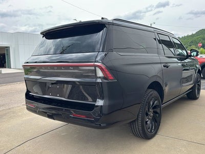 2026 Lincoln Navigator L Reserve