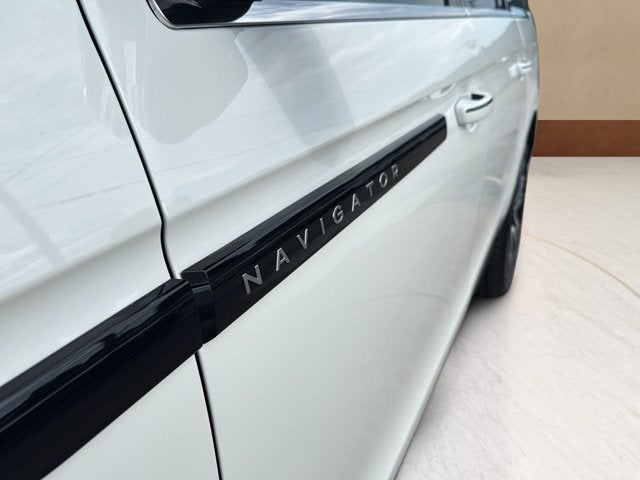 2026 Lincoln Navigator L Black Label