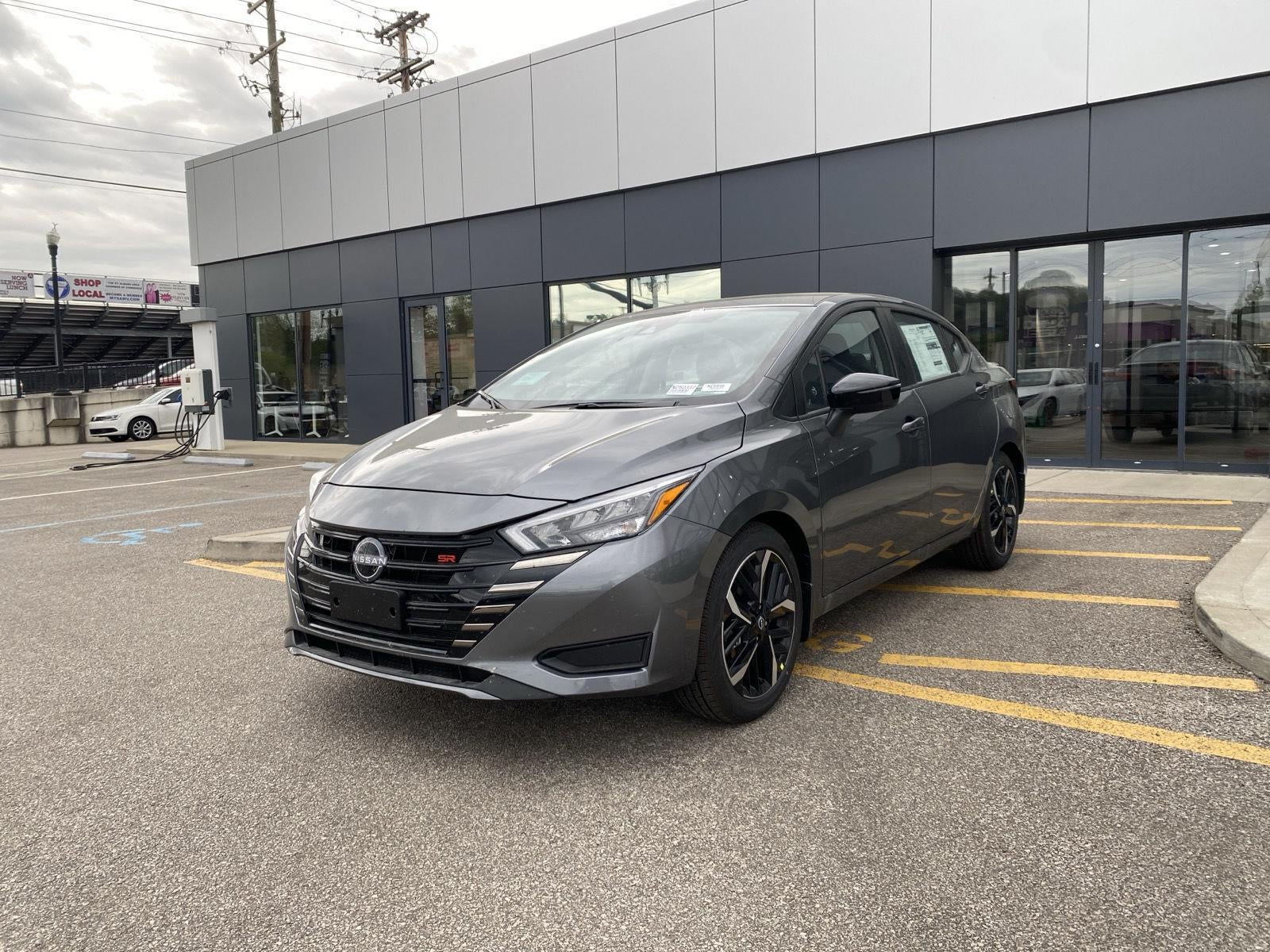 2025 Nissan Versa SR