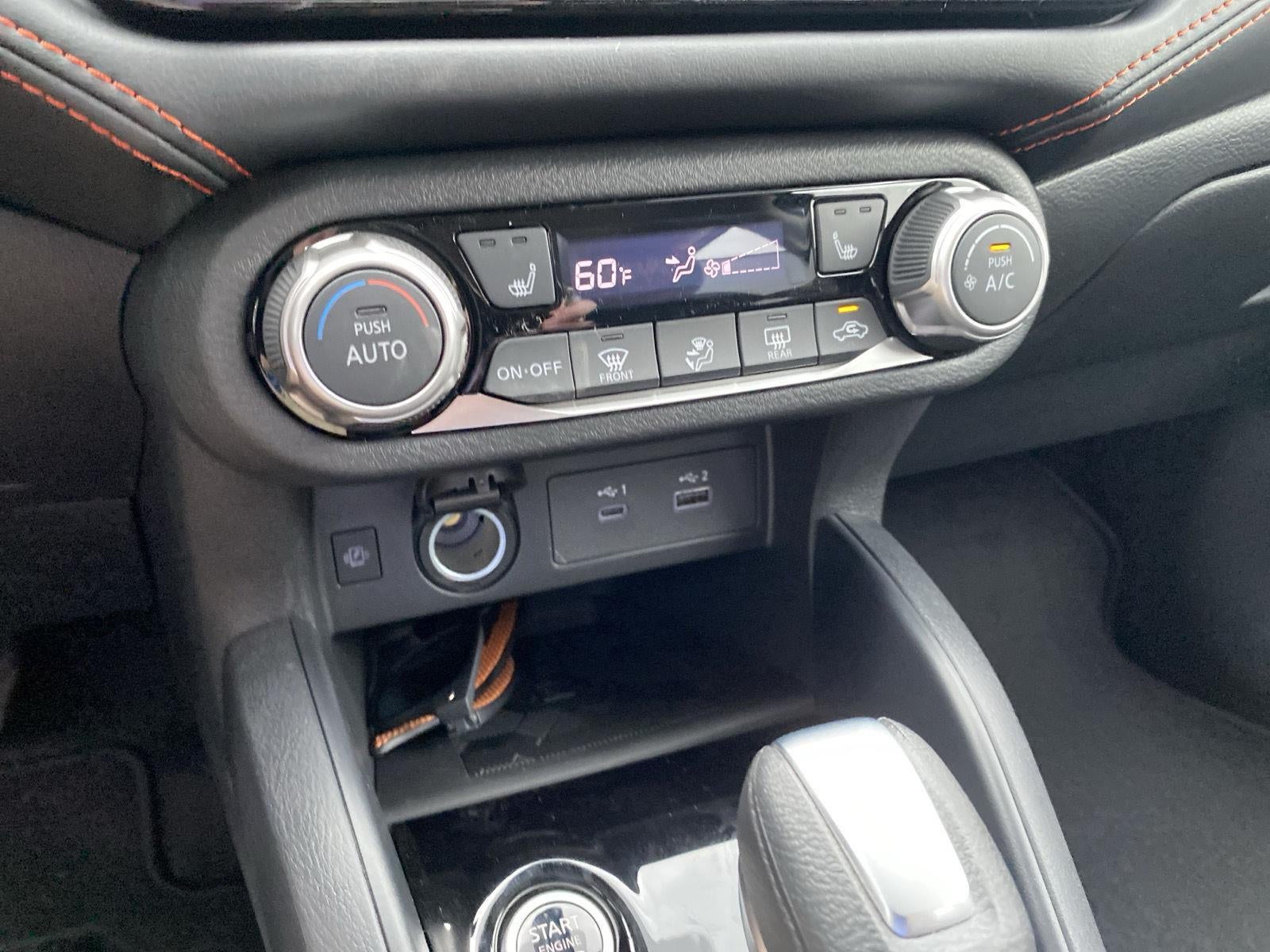 2025 Nissan Versa SR