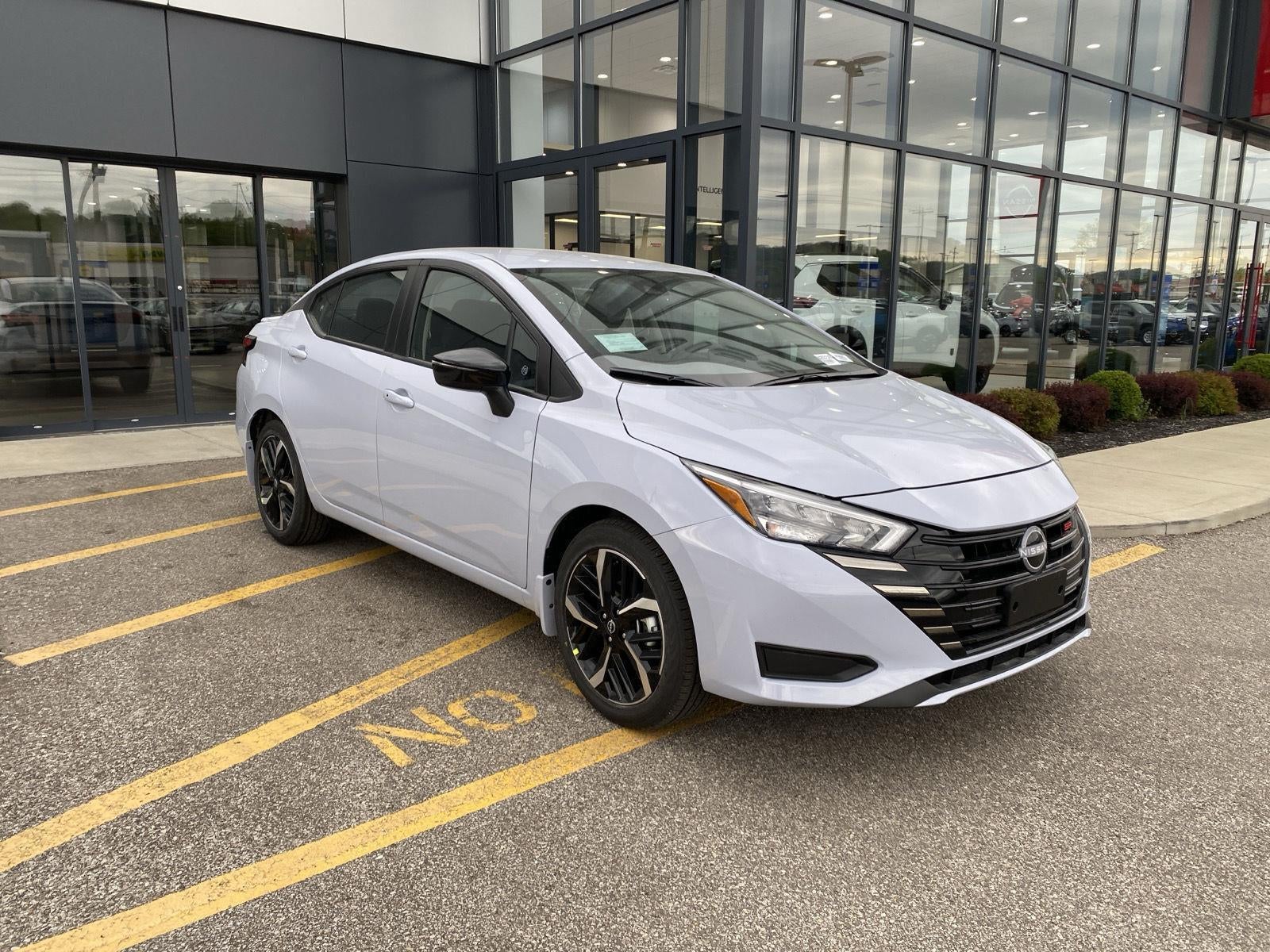 2025 Nissan Versa SR