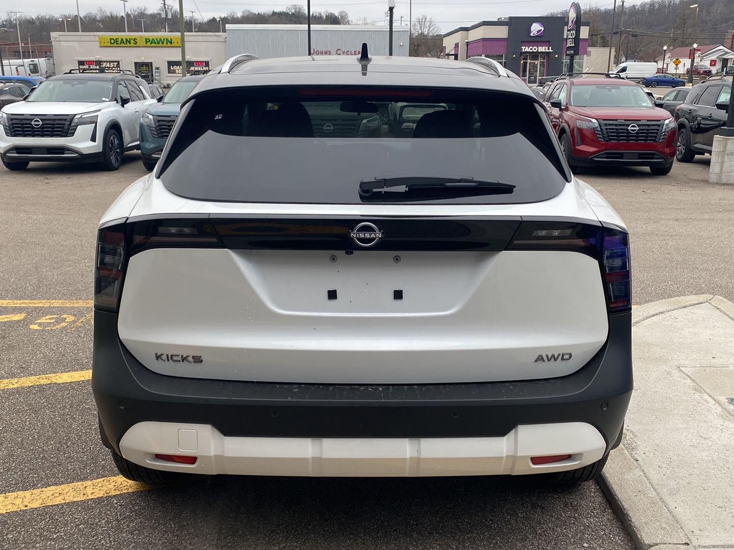 2026 Nissan Kicks SV