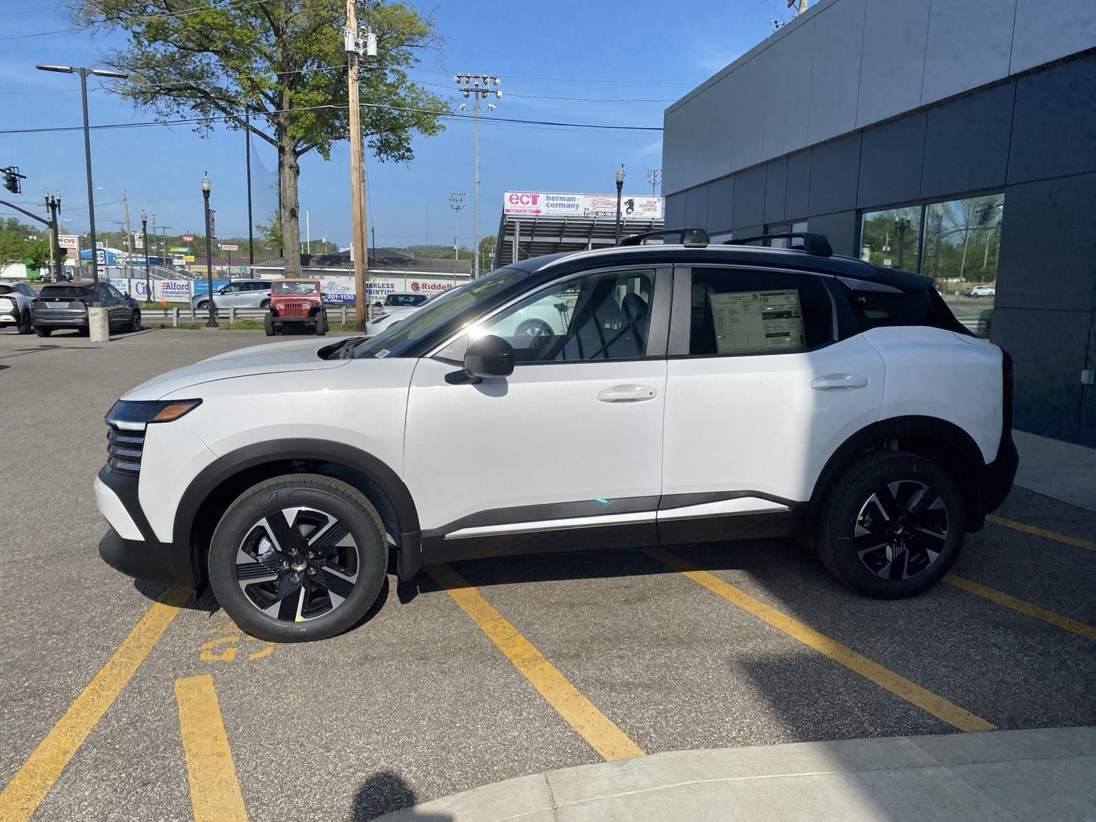 2026 Nissan Kicks SV