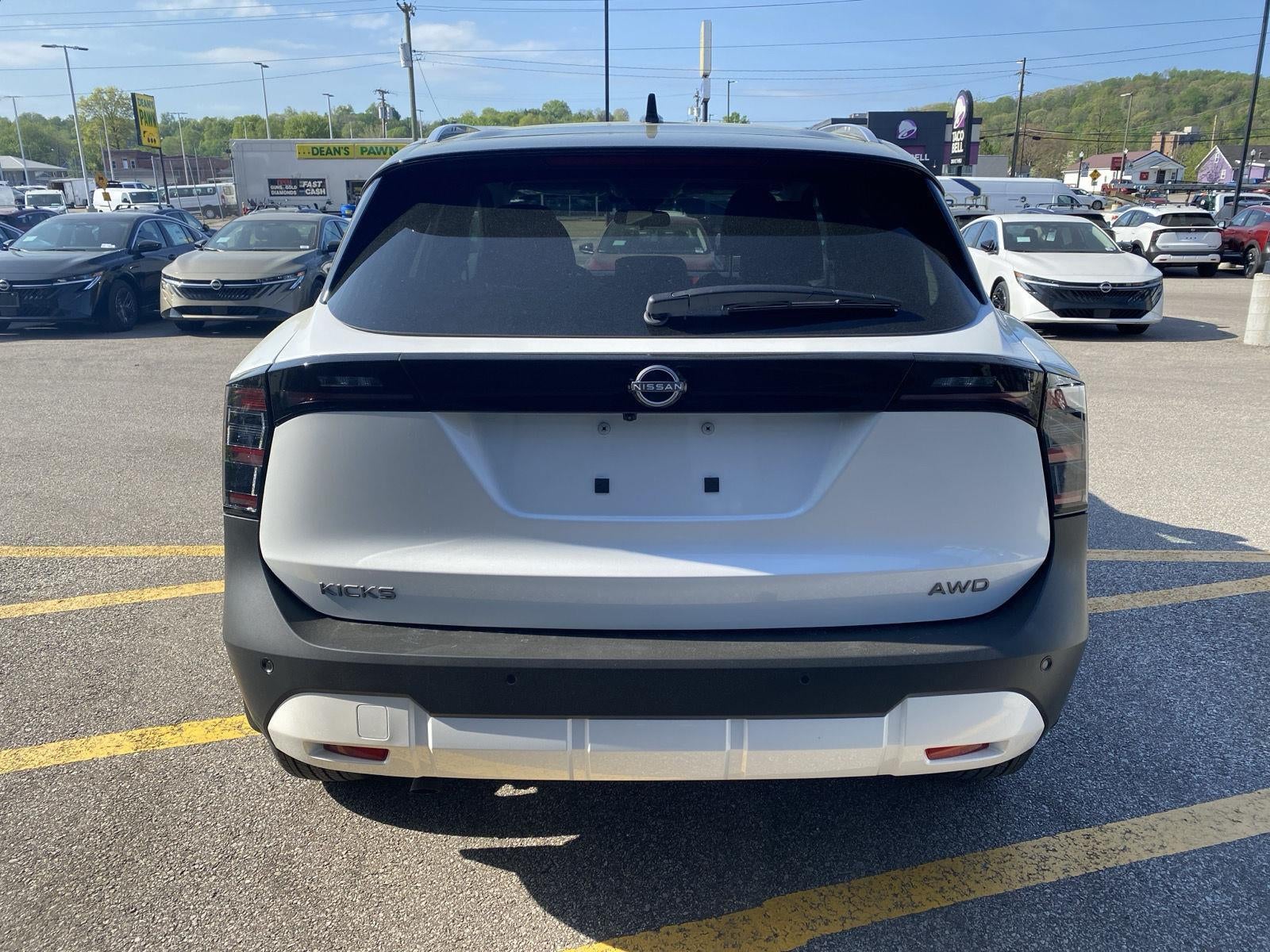 2026 Nissan Kicks SV