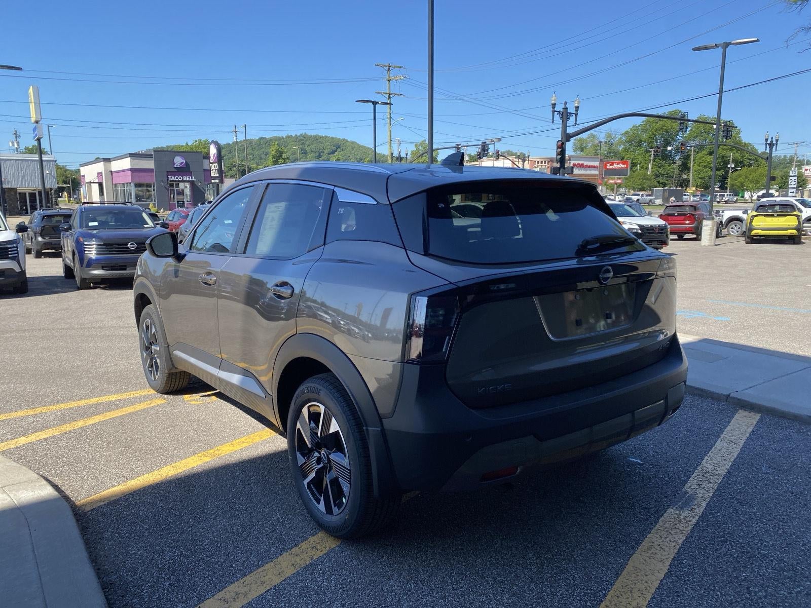 2026 Nissan Kicks SV