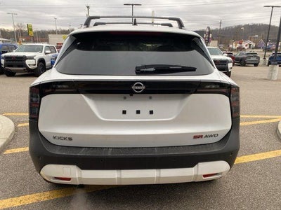 2026 Nissan Kicks SR
