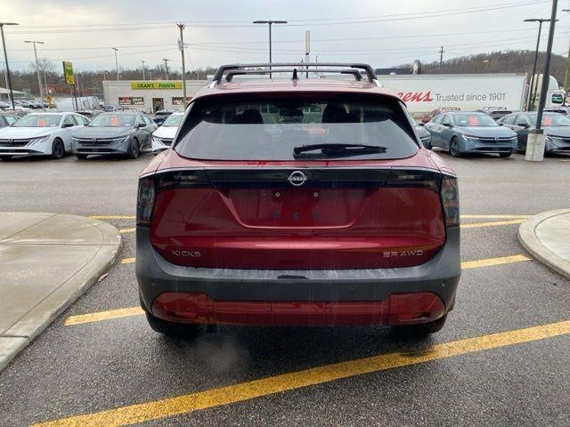 2026 Nissan Kicks SR