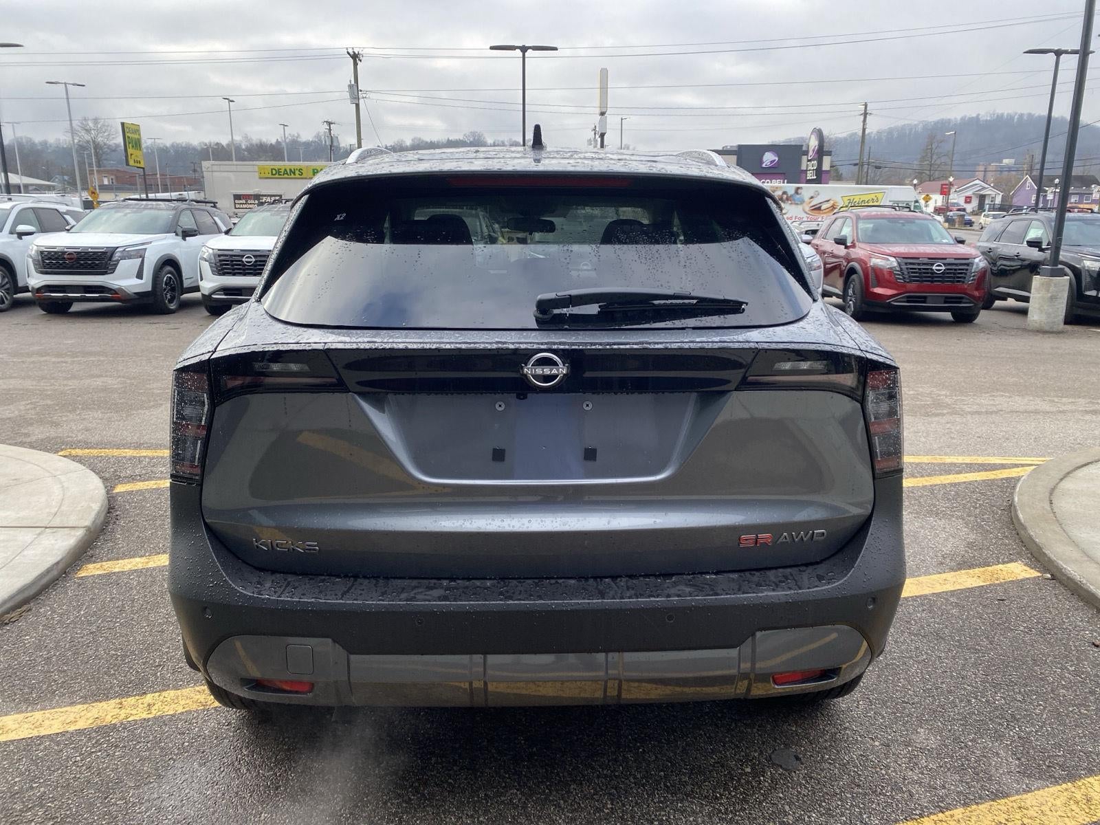 2026 Nissan Kicks SR