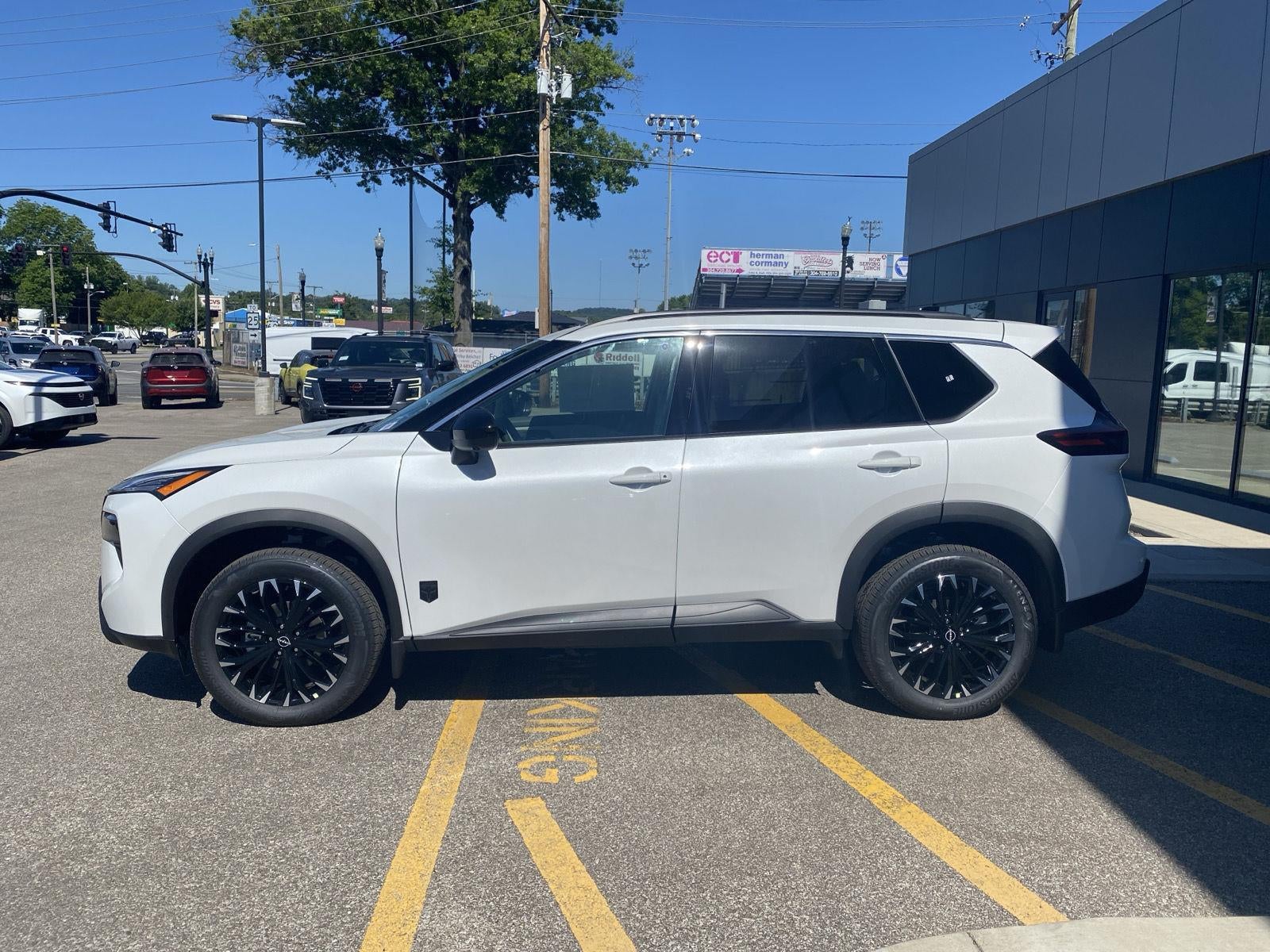 2026 Nissan Rogue Dark Armor