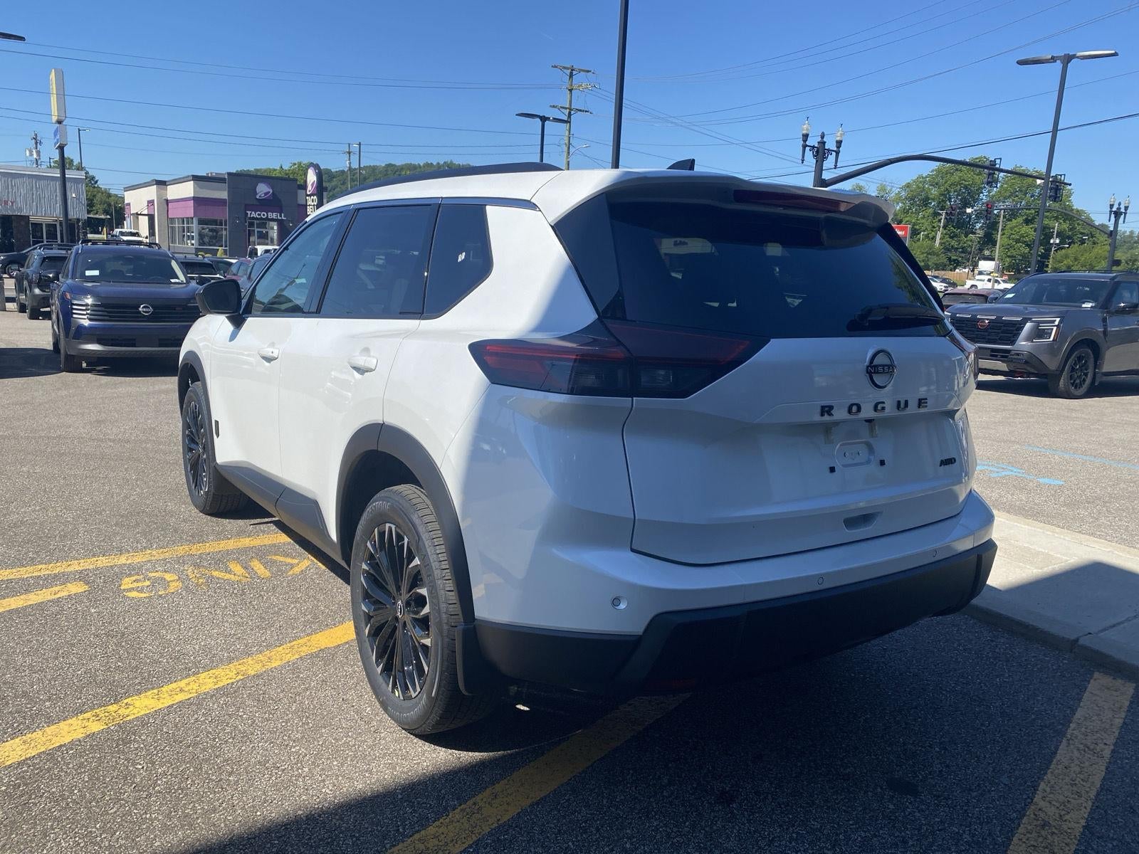 2026 Nissan Rogue Dark Armor