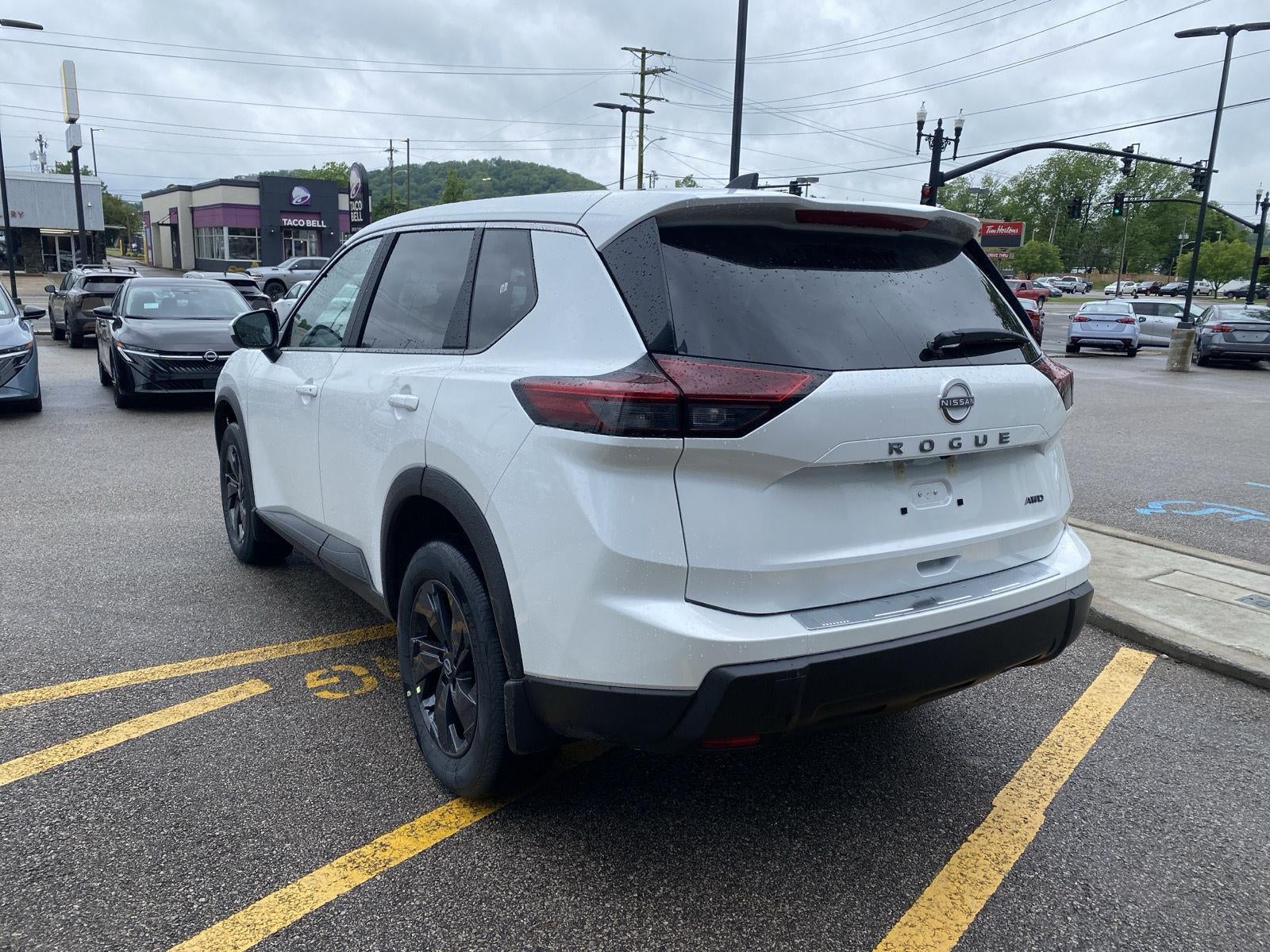 2026 Nissan Rogue SV