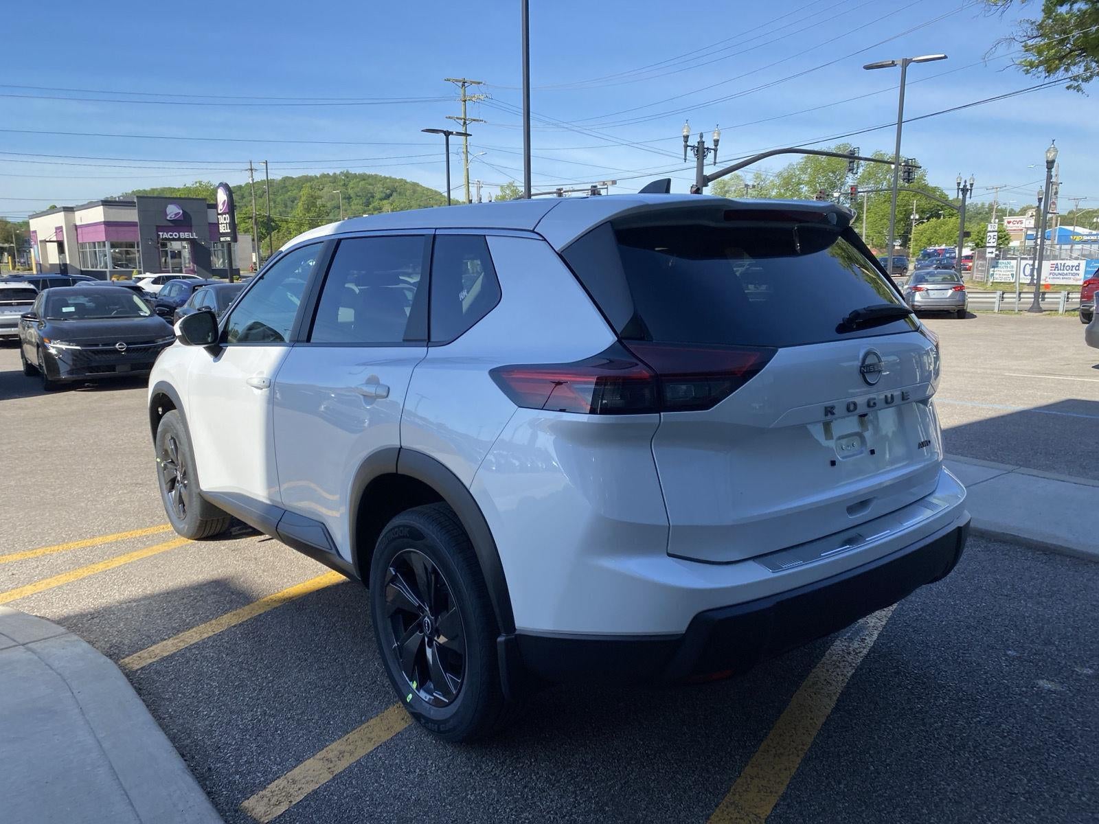 2026 Nissan Rogue SV