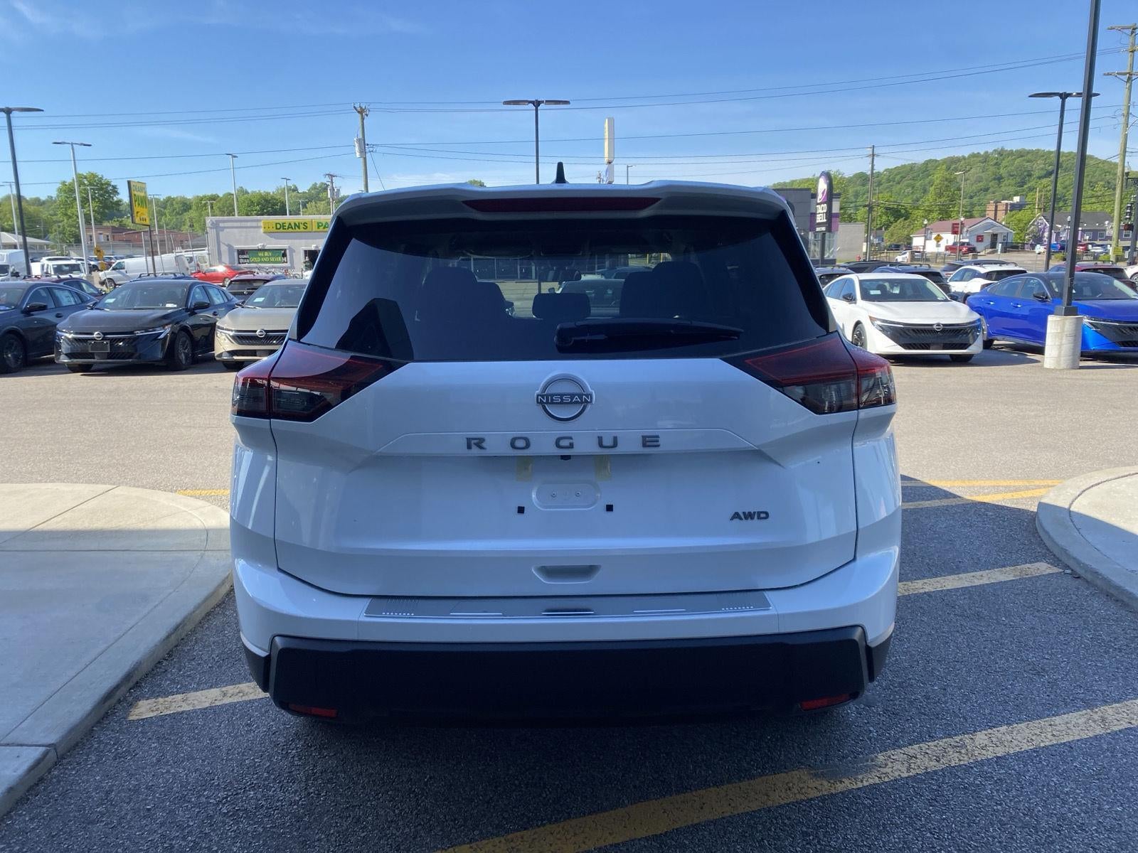 2026 Nissan Rogue SV