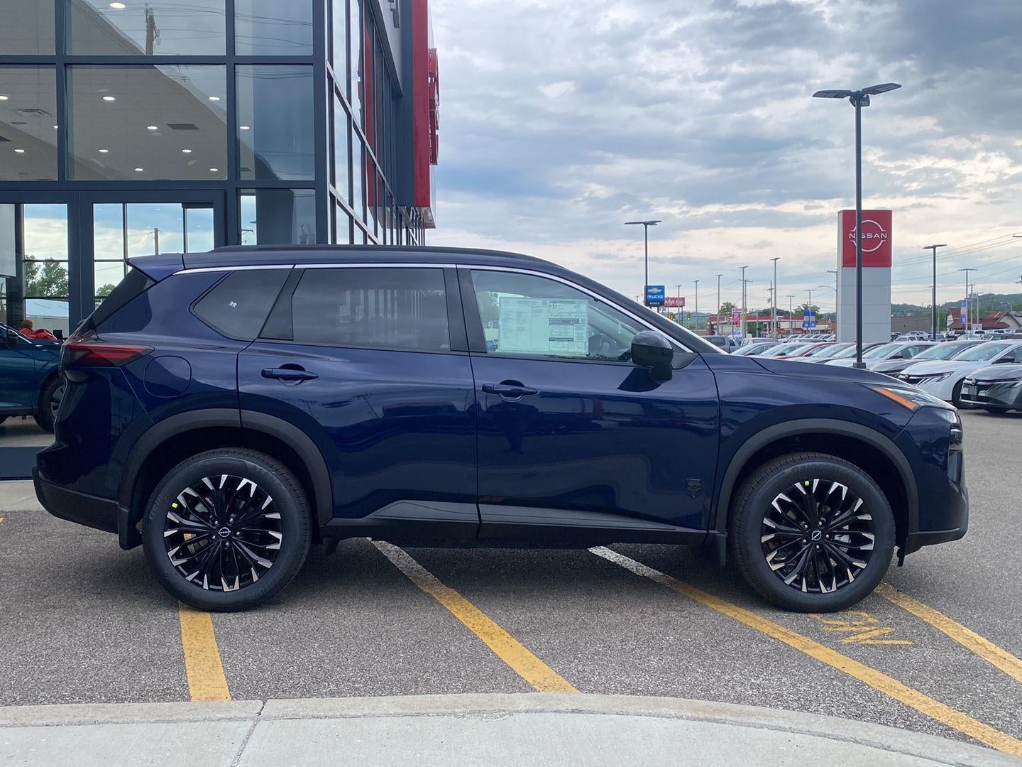 2026 Nissan Rogue Dark Armor