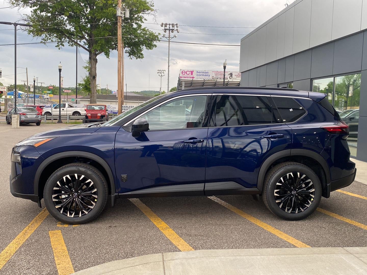 2026 Nissan Rogue Dark Armor