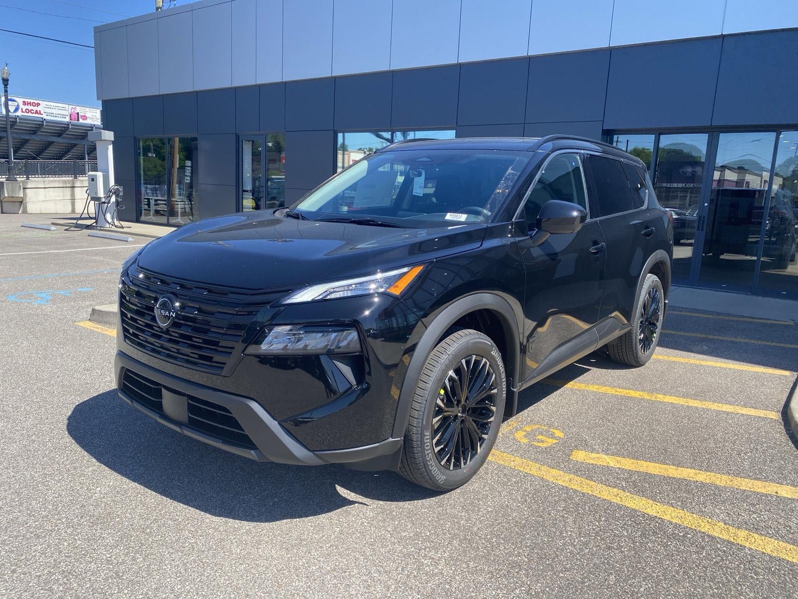 2026 Nissan Rogue Dark Armor