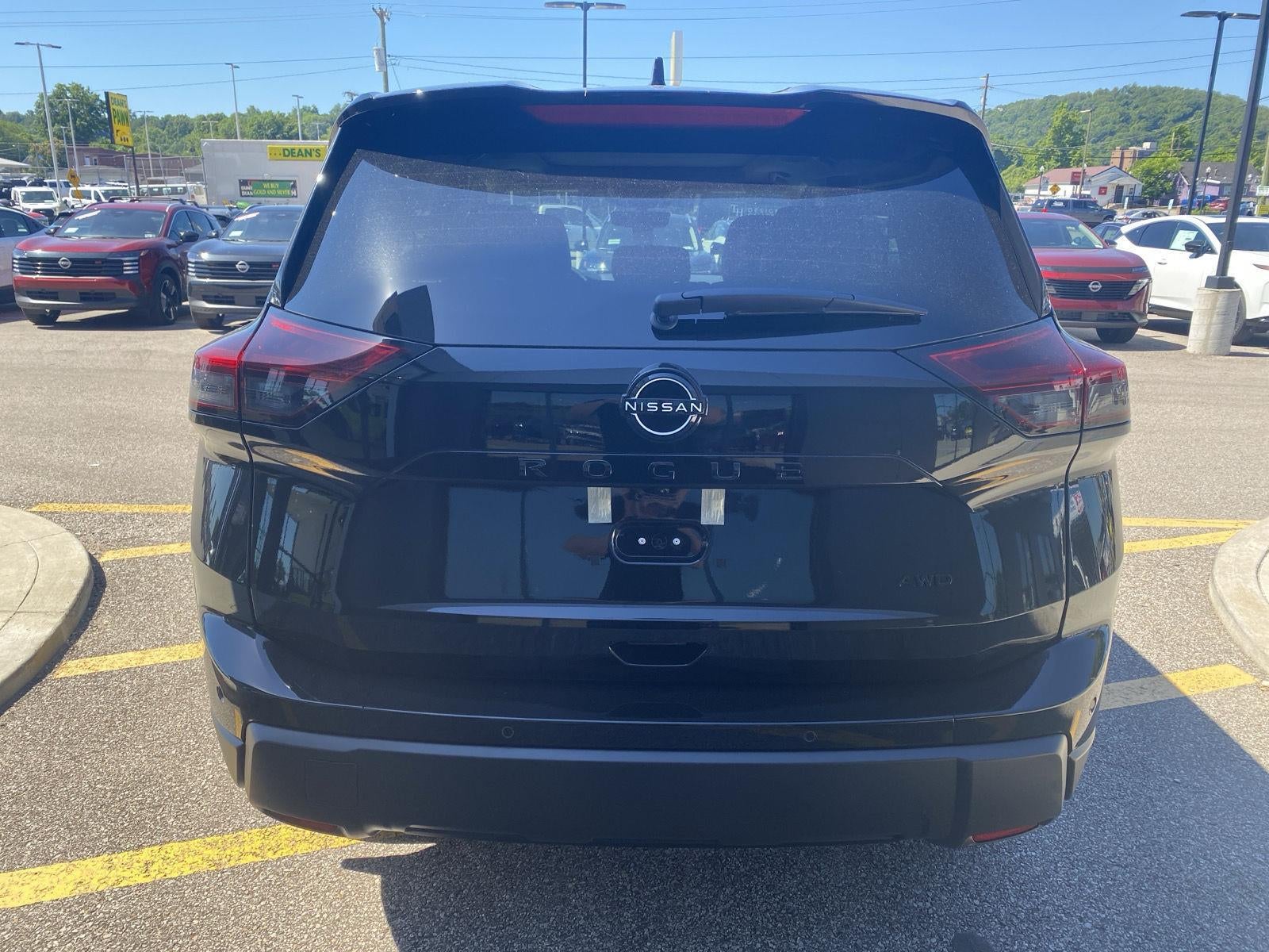 2026 Nissan Rogue Dark Armor