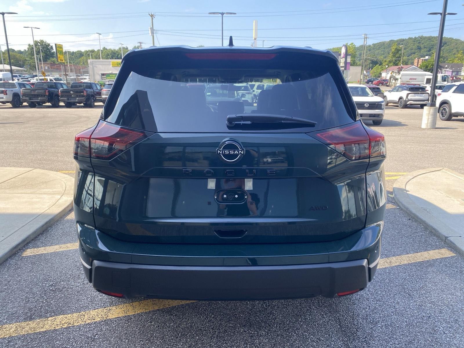 2026 Nissan Rogue Dark Armor