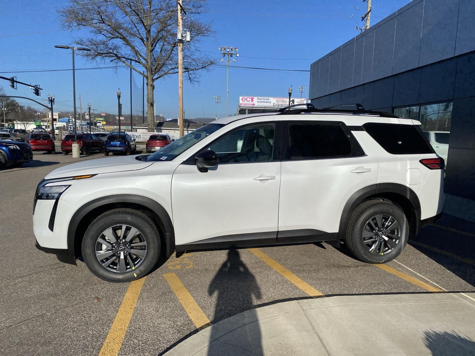 2026 Nissan PATHFINDER SV 4WD