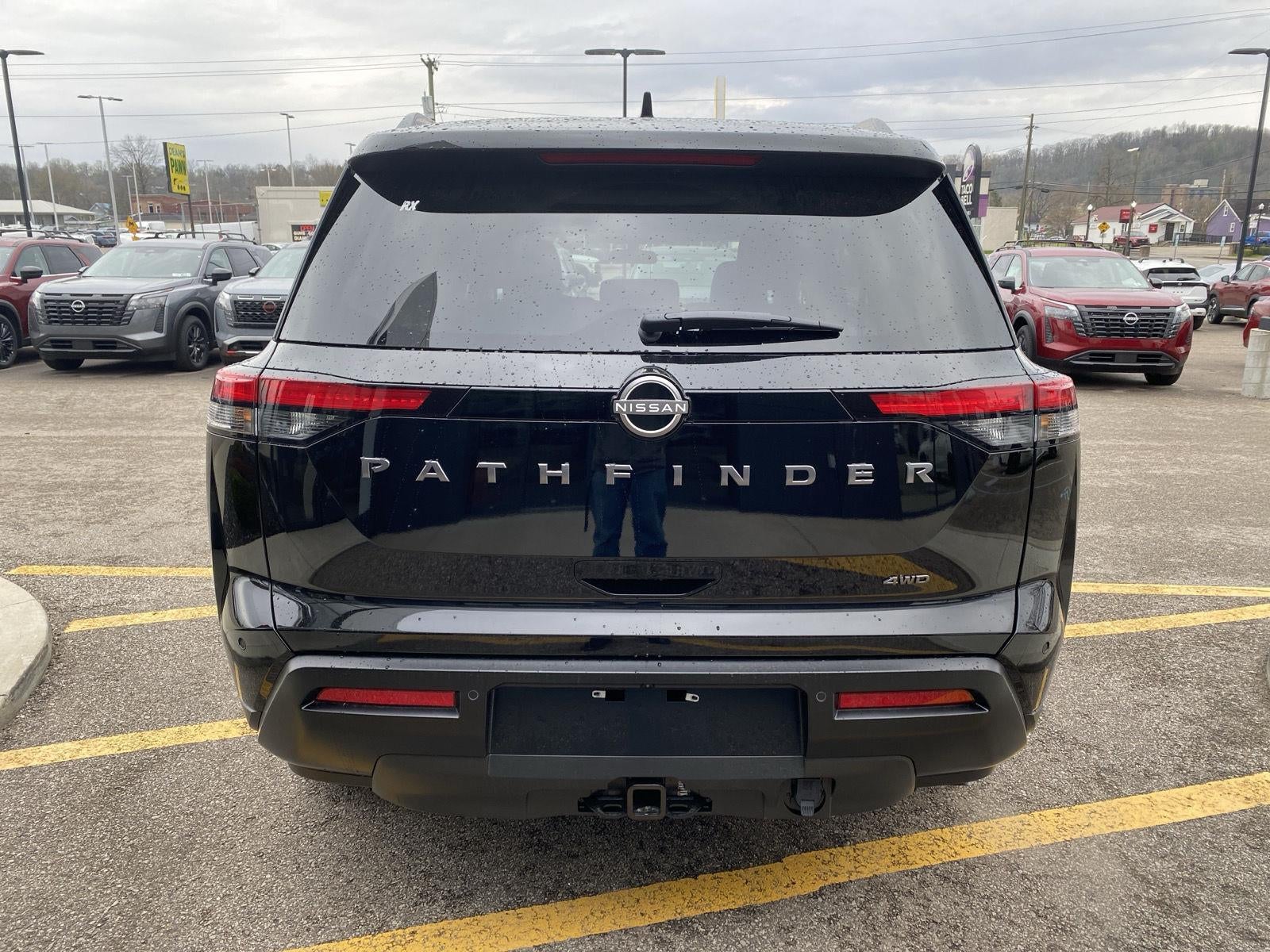 2026 Nissan Pathfinder SV
