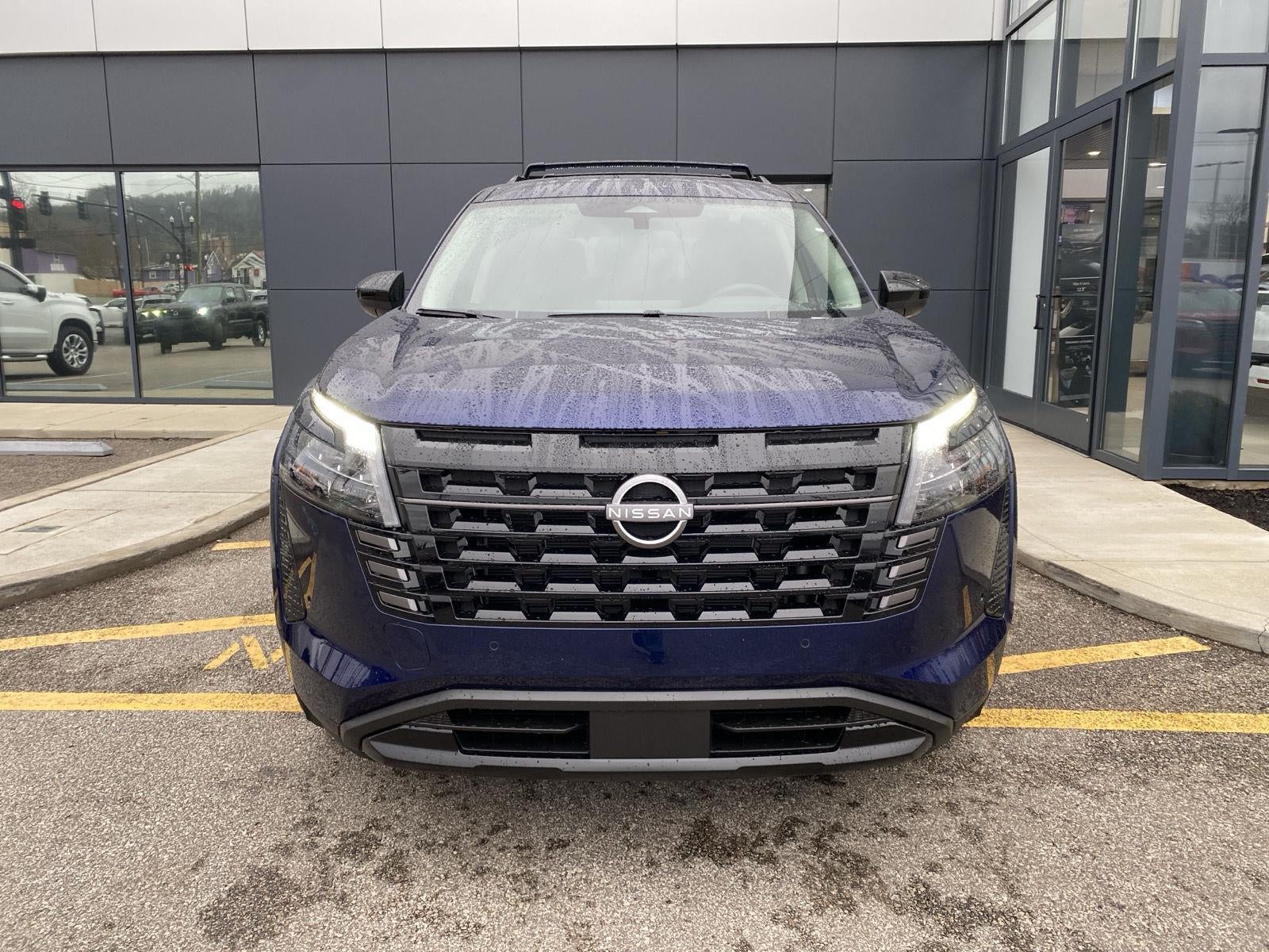 2026 Nissan Pathfinder SV