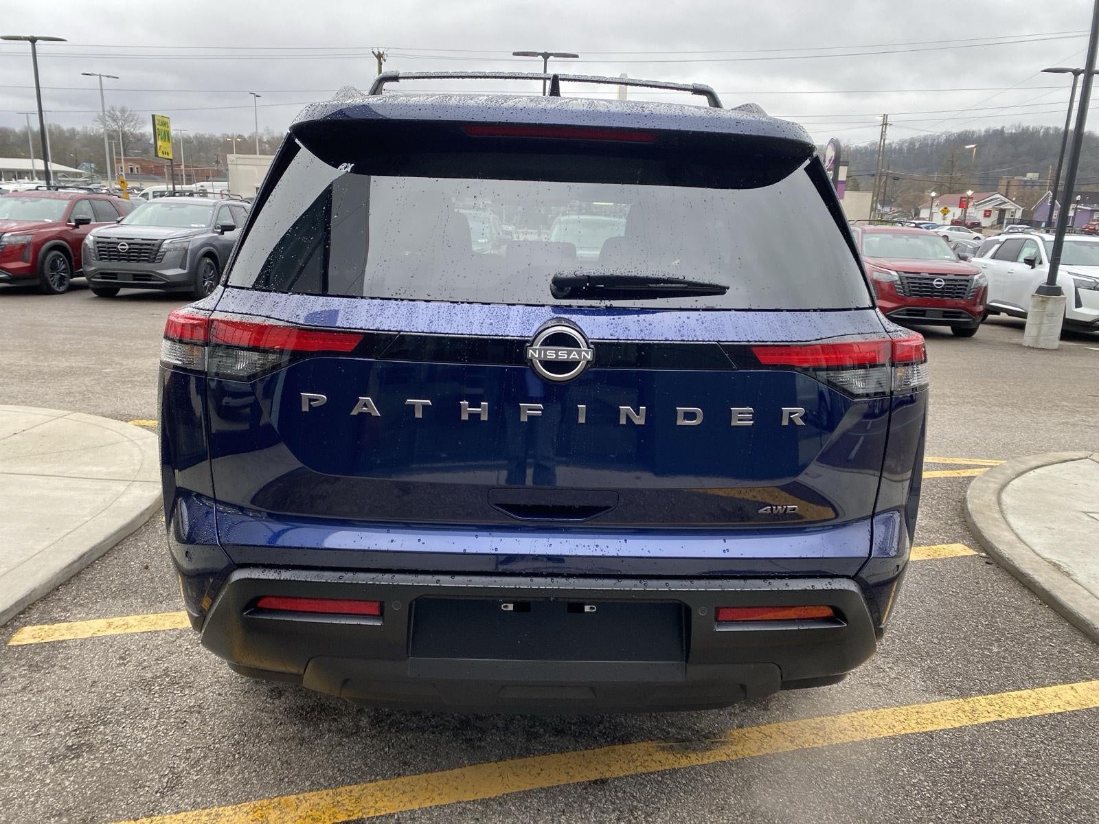 2026 Nissan Pathfinder SV