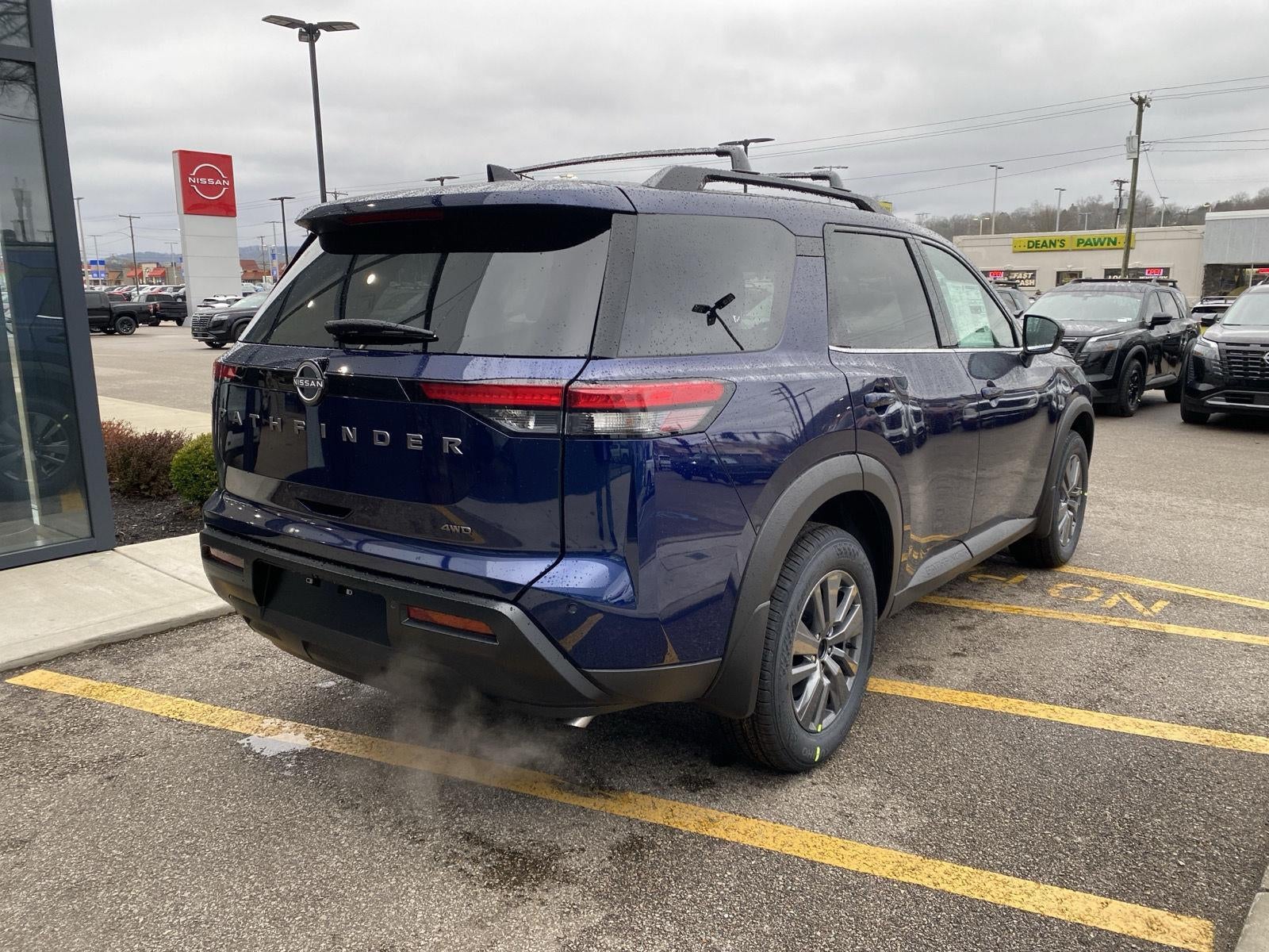 2026 Nissan Pathfinder SV