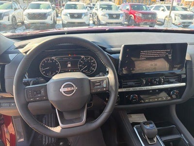 2026 Nissan Pathfinder SV
